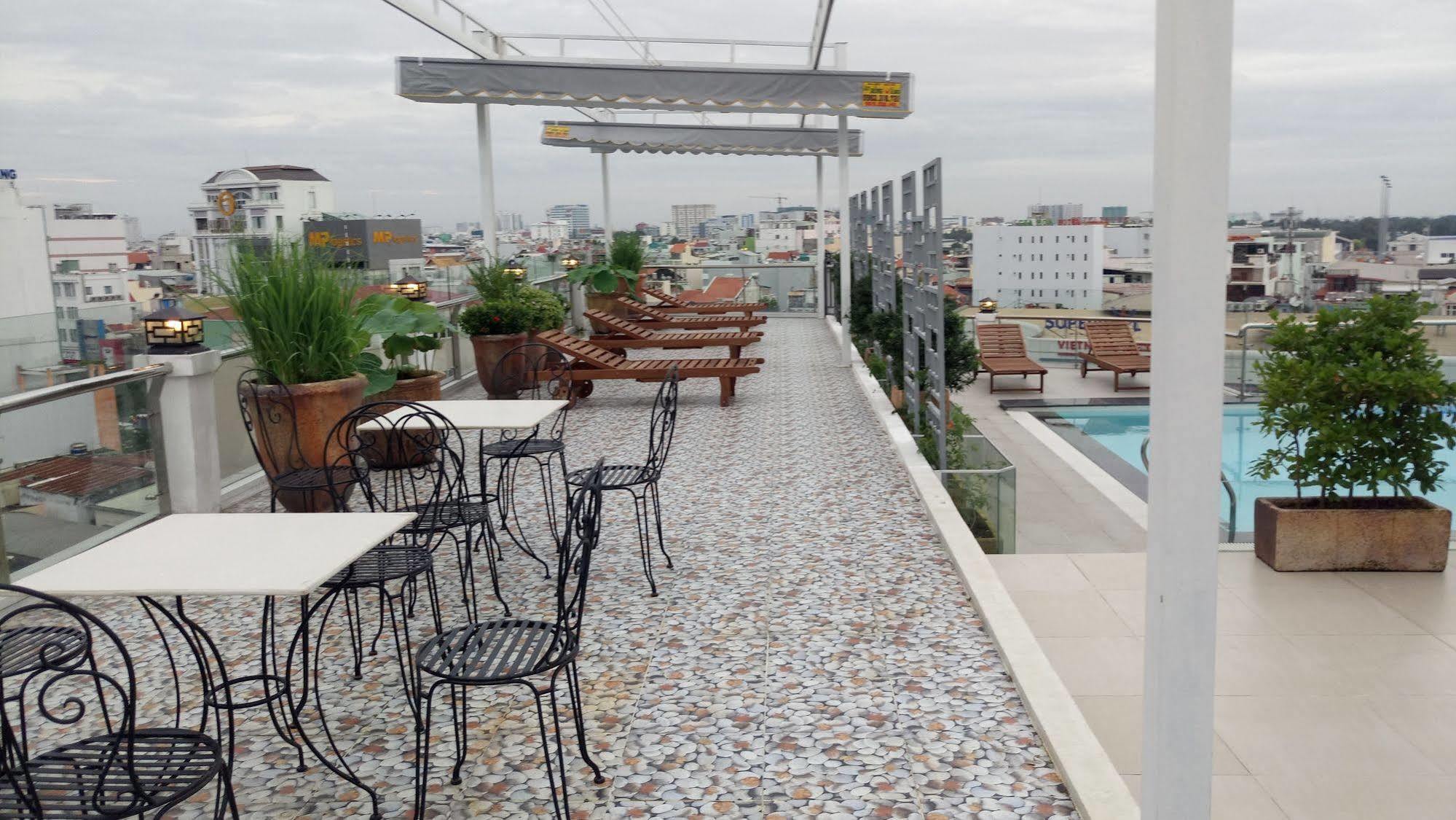 Hotel Ciao Saigon & 4*