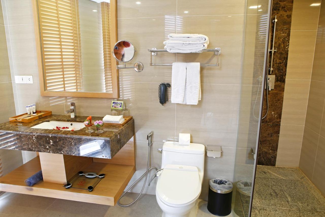 Hotel Ciao Saigon & 4*